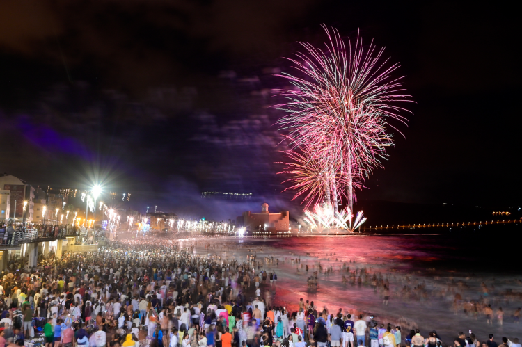 Imagen de una noticia Honores, música y fuegos para la Noche de San Juan