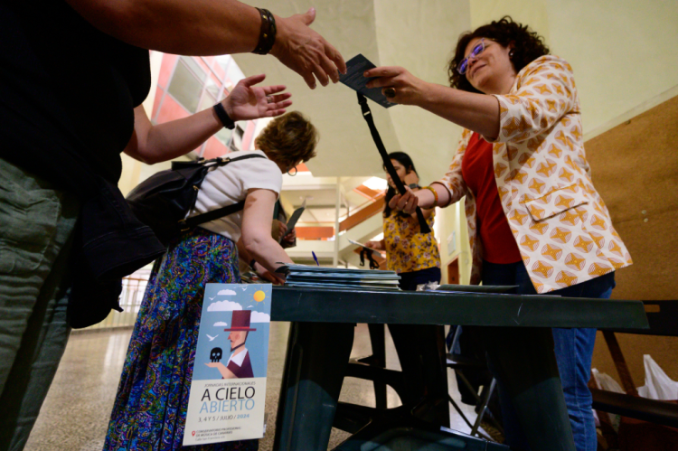 Imagen de una noticia Las II Jornadas profesionales «A cielo abierto» reflexionan sobre gestión de artes de calle en el marco de TEMUDAS